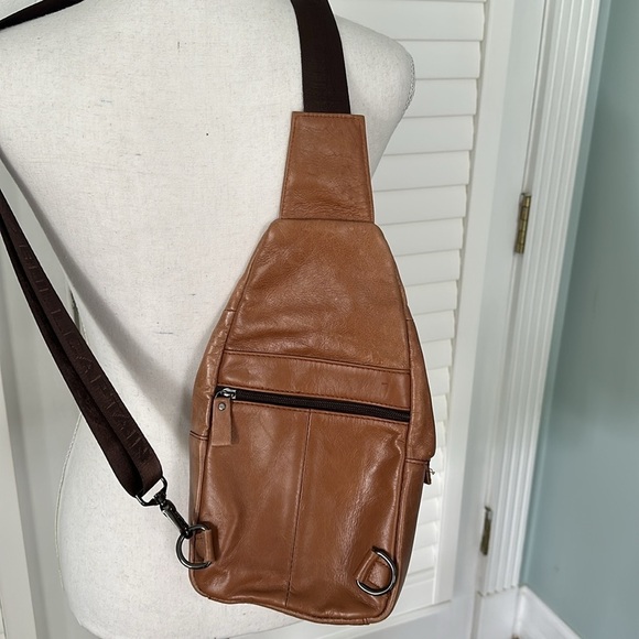 Bull Captain genuine leather caramel sling bag w/tons of pockets, adjustable - Picture 9 of 9